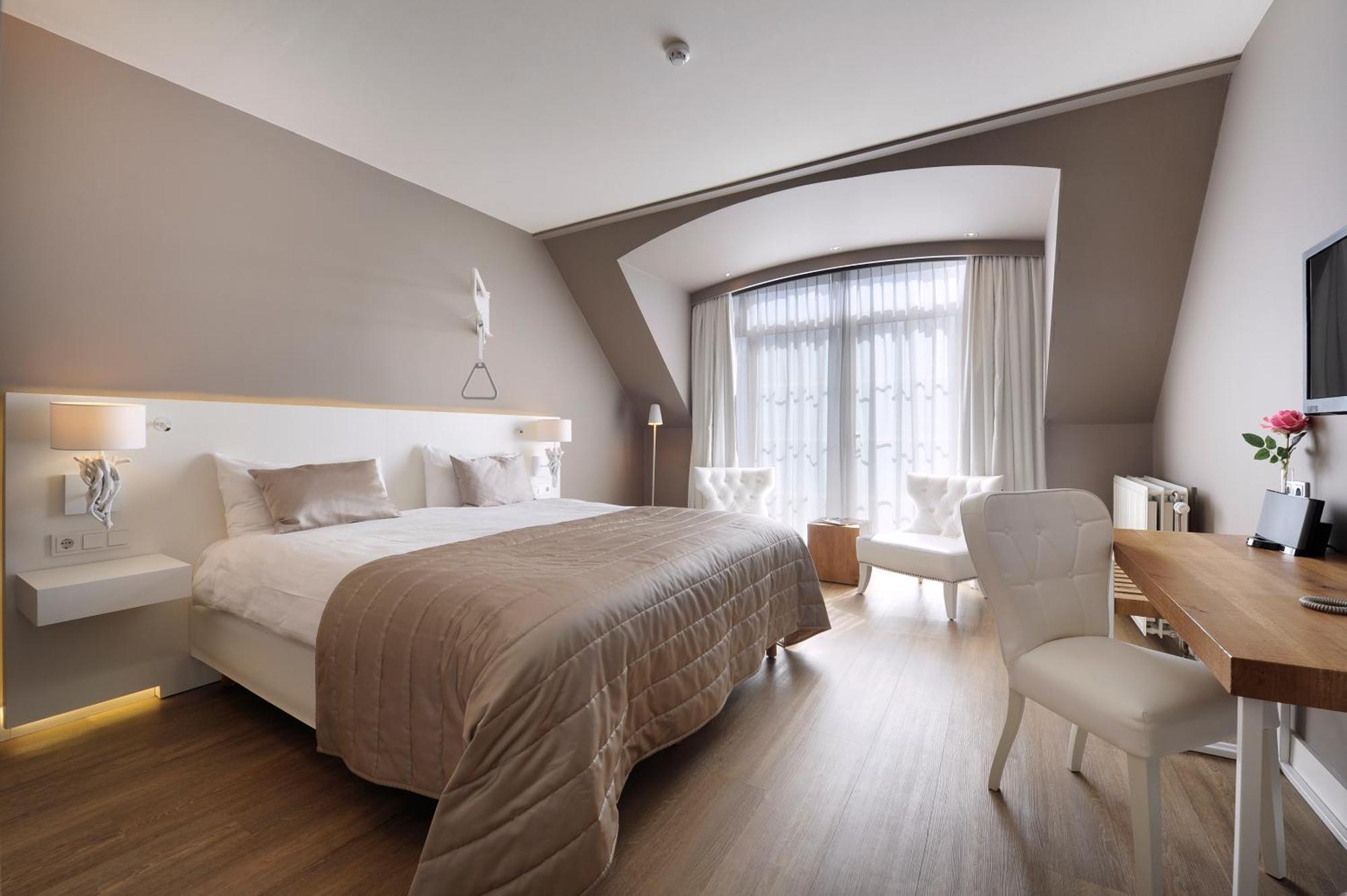 Van Der Valk Hotel Groningen-Westerbroek Bagian luar foto